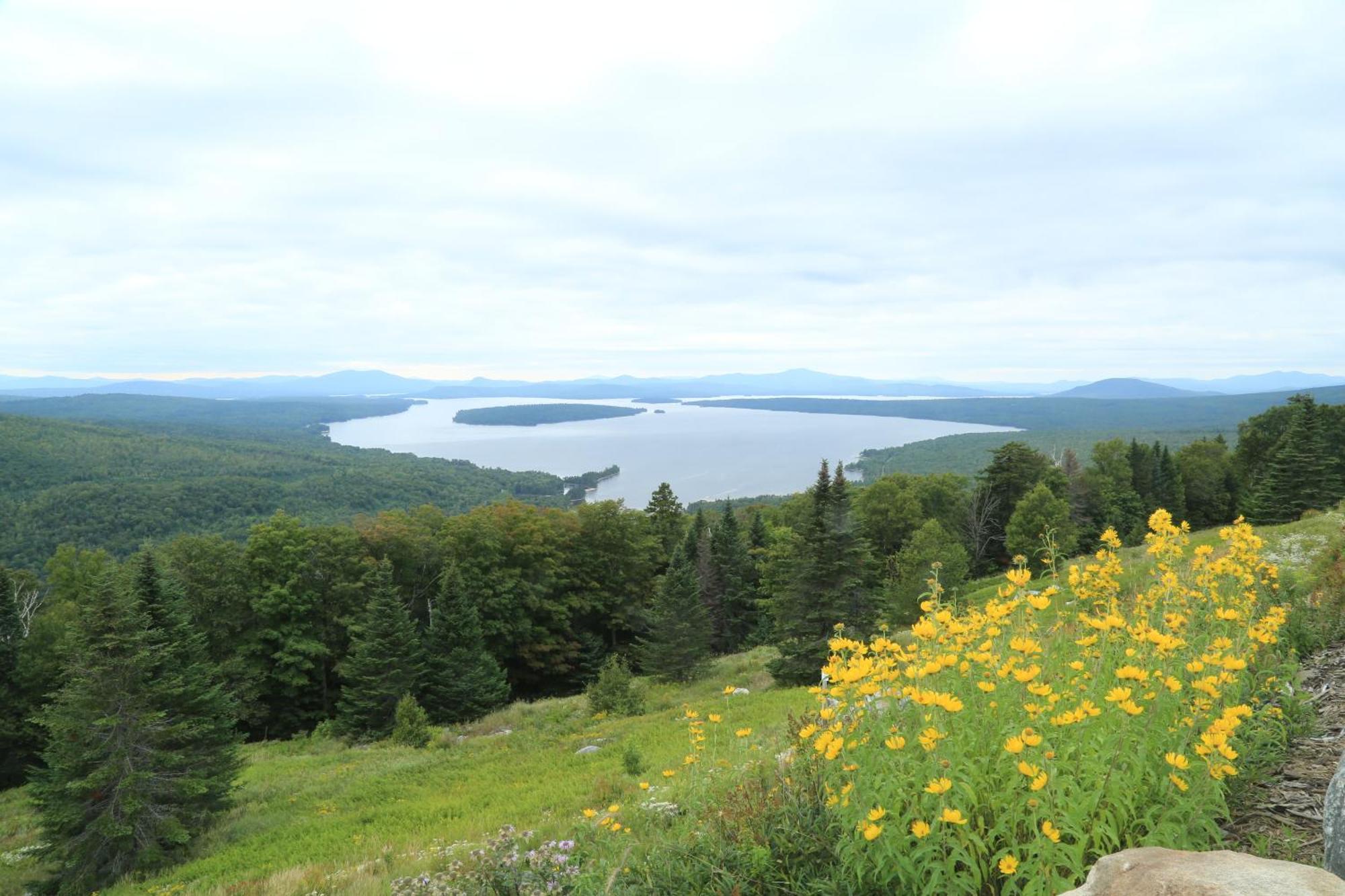 Sunnyside Home Near Sunday River, Black Mountain, Lakes And Hikes Rumford Экстерьер фото